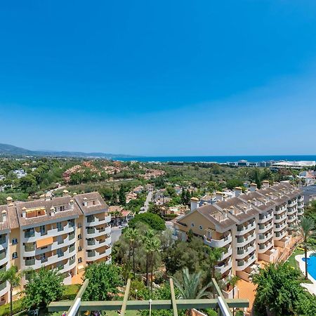 Appartement Elegant 2 Bdrm Penthouse With Bbq And Pools à Marbellac Extérieur photo