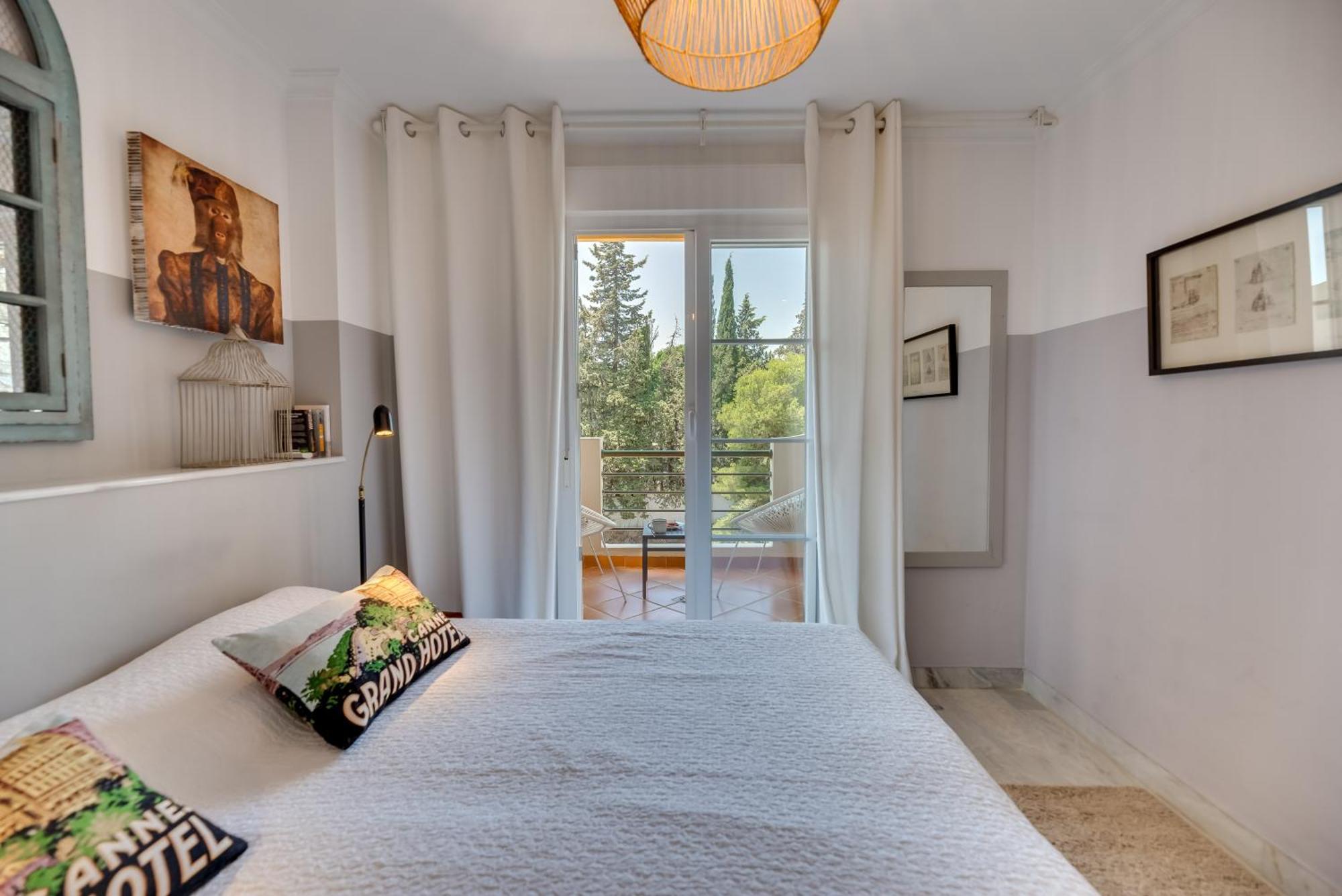 Appartement Elegant 2 Bdrm Penthouse With Bbq And Pools à Marbellac Extérieur photo